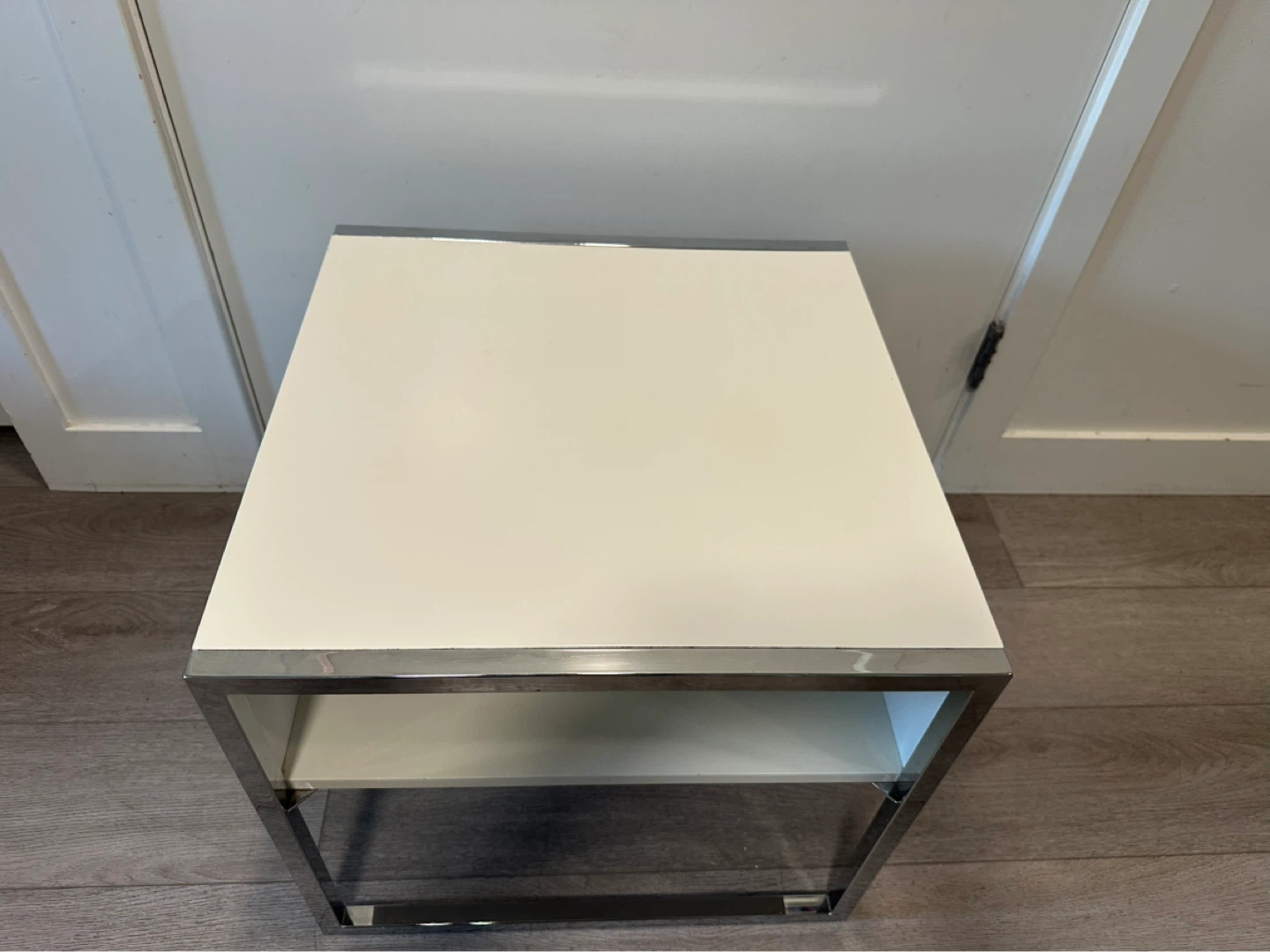 White like new Nightstand - photo 4