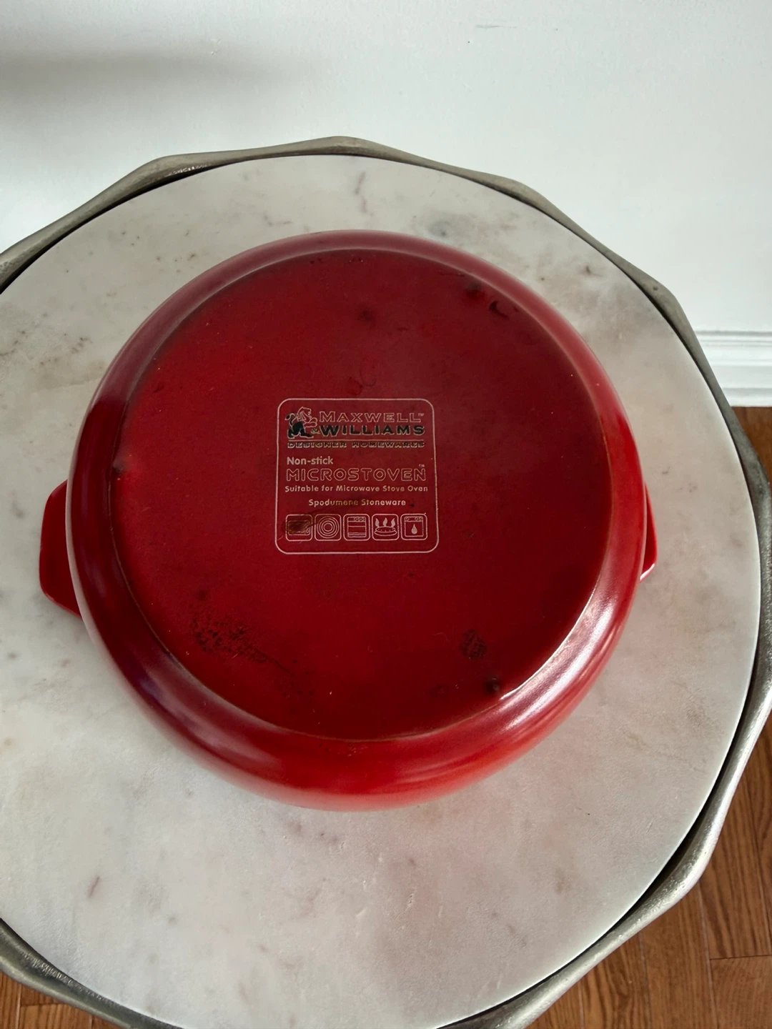 Maxwell Williams Red Non-Stick Microstovetop Casserole Dish - photo 4