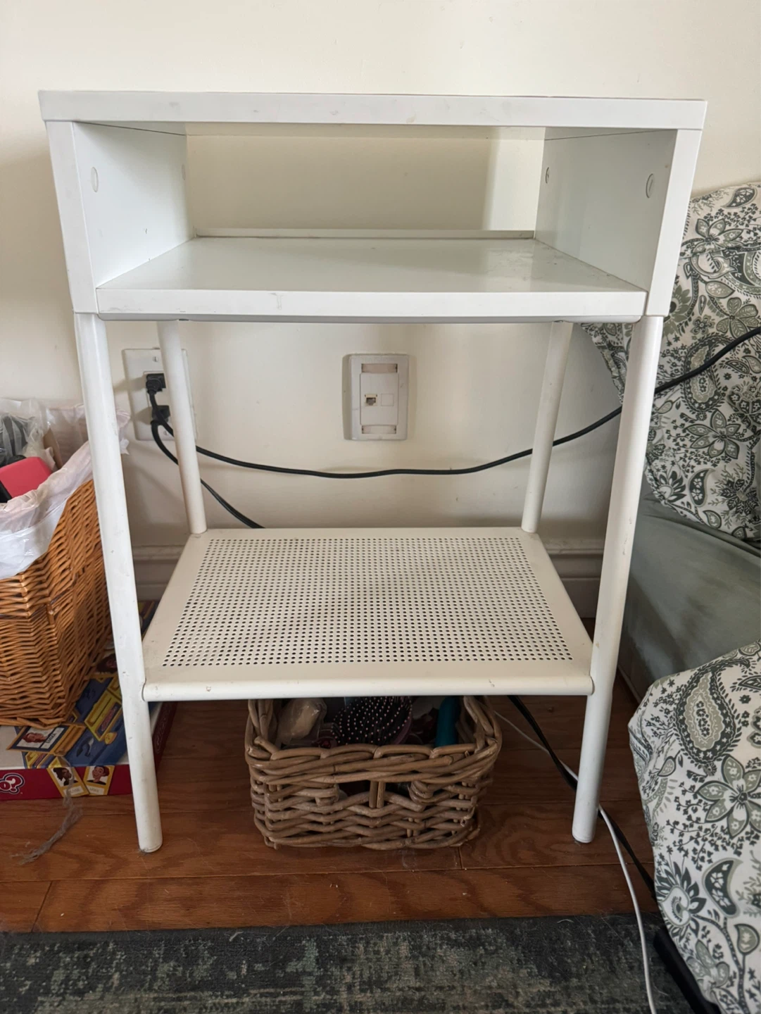 White 2-Shelf Side Table - photo 2