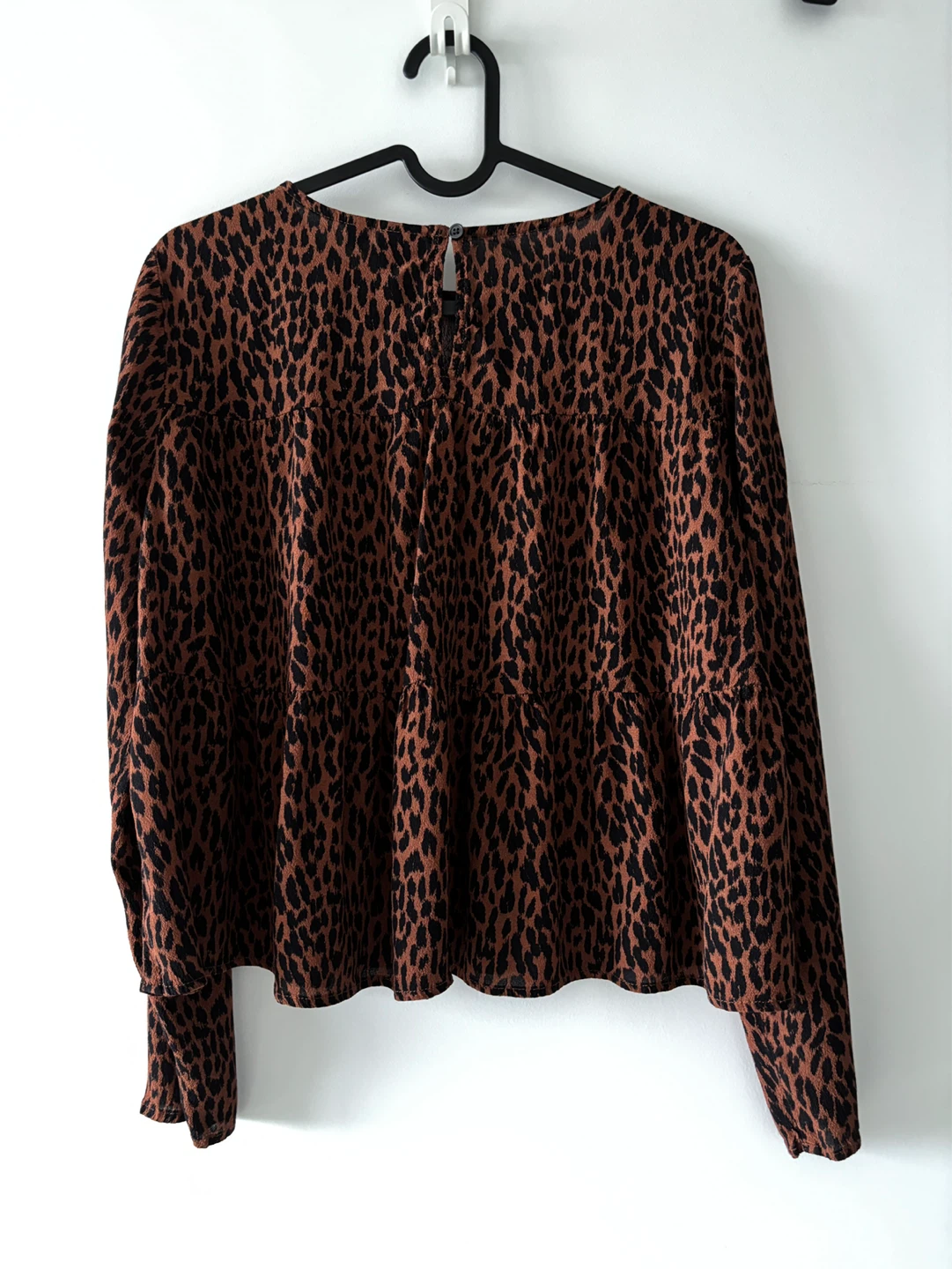 GAP Leopard Print Tiered Long Sleeve Blouse - Size M - photo 2