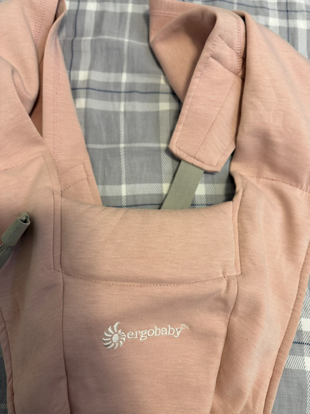 Ergobaby Baby Carrier - Blush Pink - photo 3