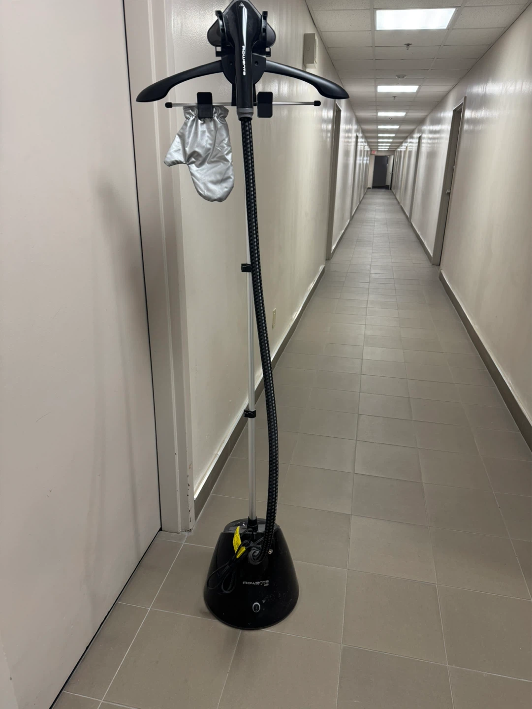 Rowenta Standing Garment Steamer