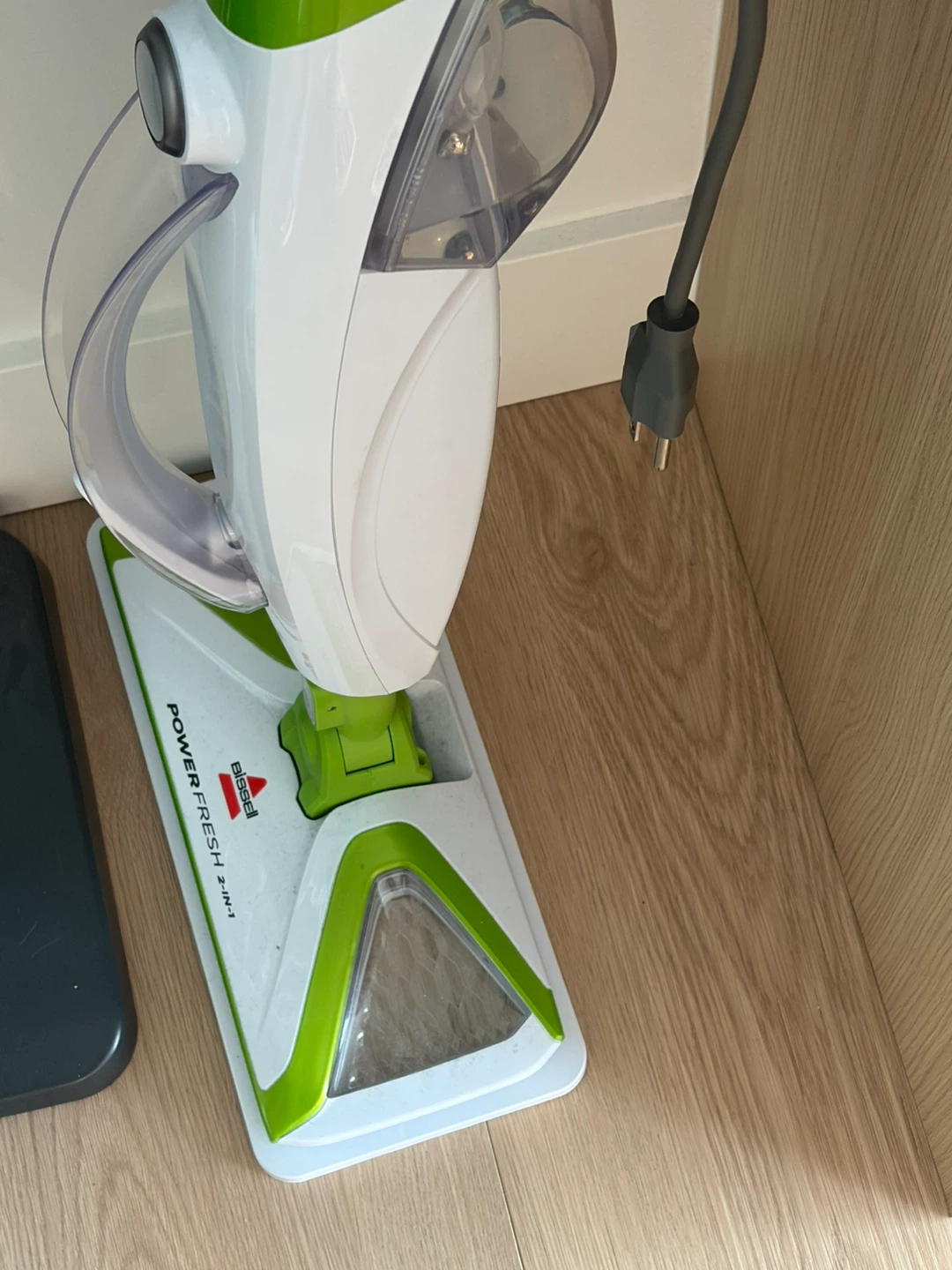 Bissell PowerFresh Steam Mop - photo 2