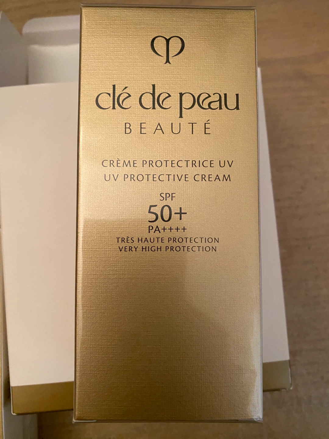 Clé de Peau Beauté UV Protective Cream SPF 50+ - photo 4