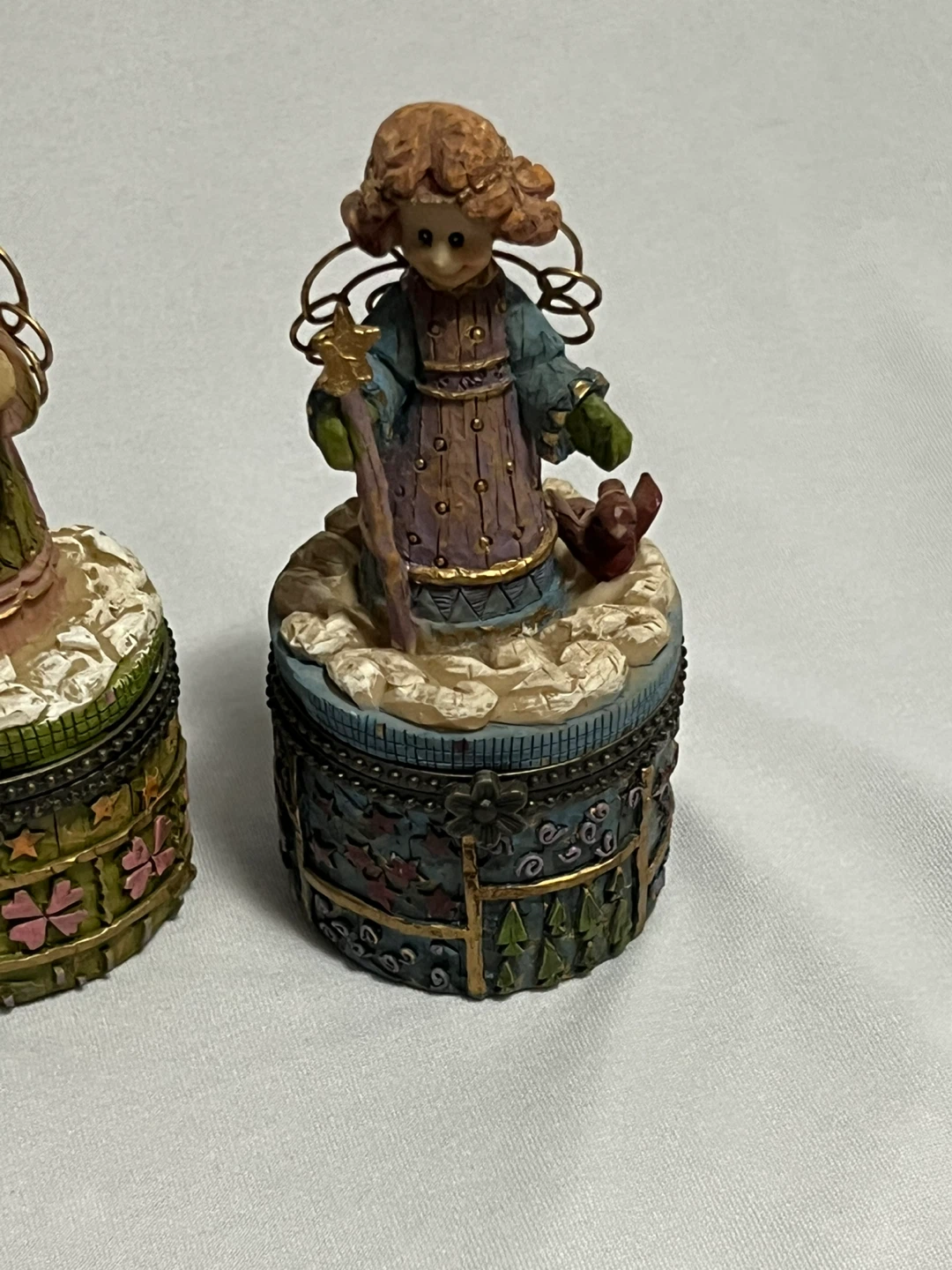 2 Vintage Resin Angel Trinket Boxes - photo 3