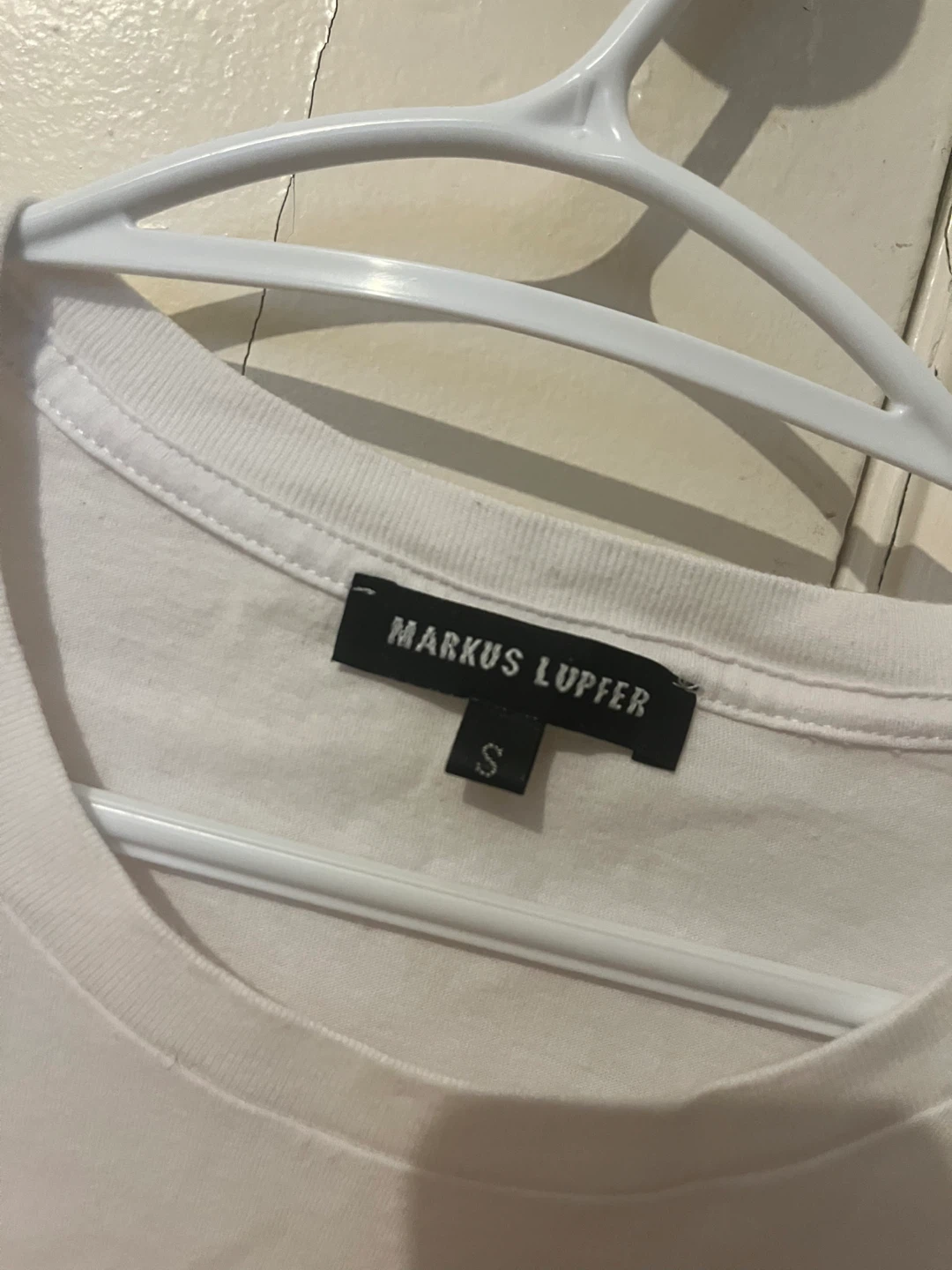 Markus Lupfer White Sequined Lips T-Shirt Size S - photo 3