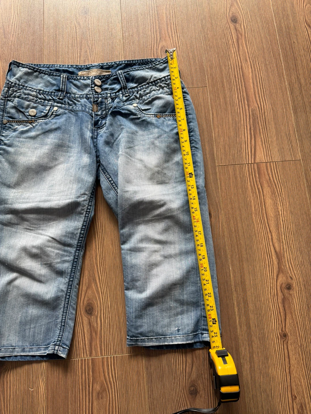 Low Waisted Denim Capris | Size Small - photo 4