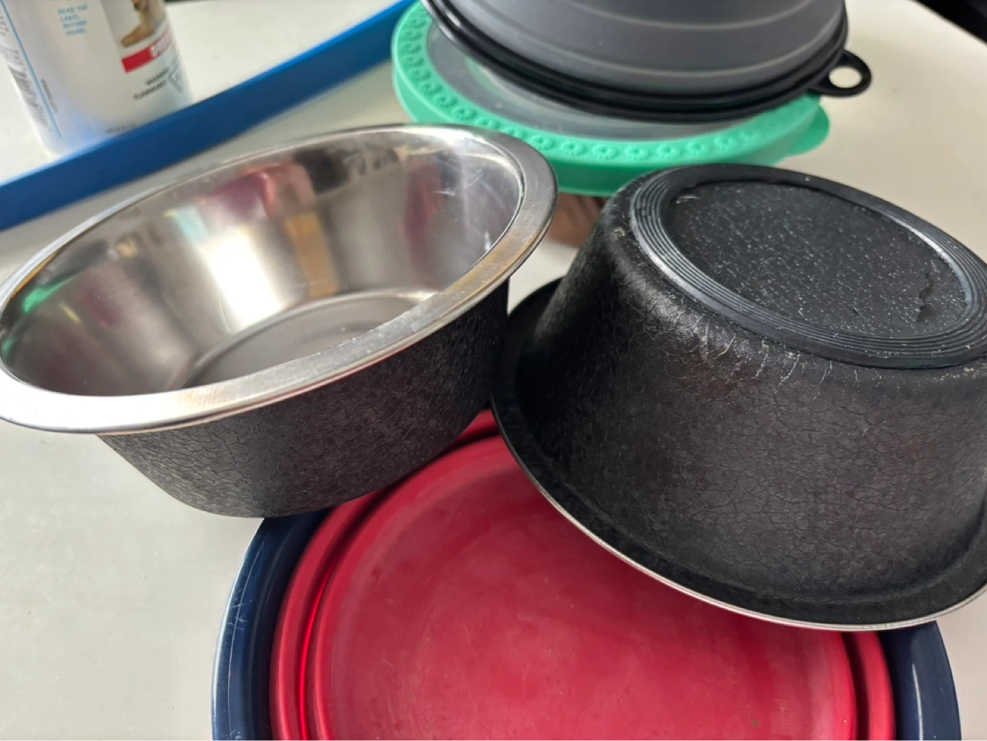 Hagen Puppy Trainer Spray, Bowls & toys - photo 5