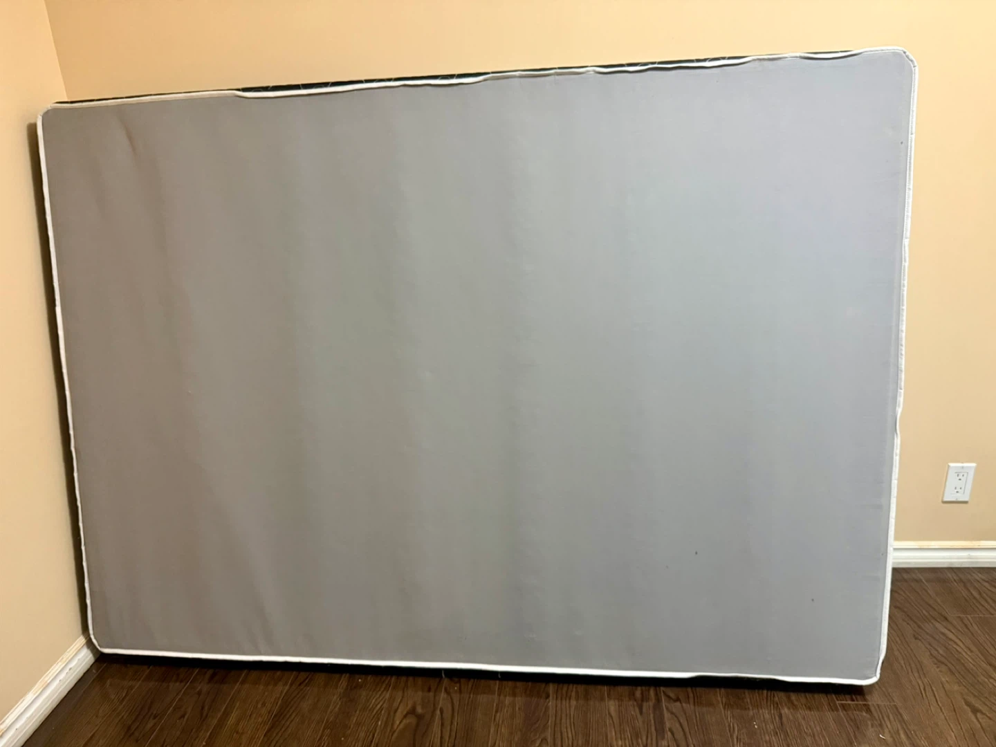 Box Spring Foundation for Queen sized Bed 🌱