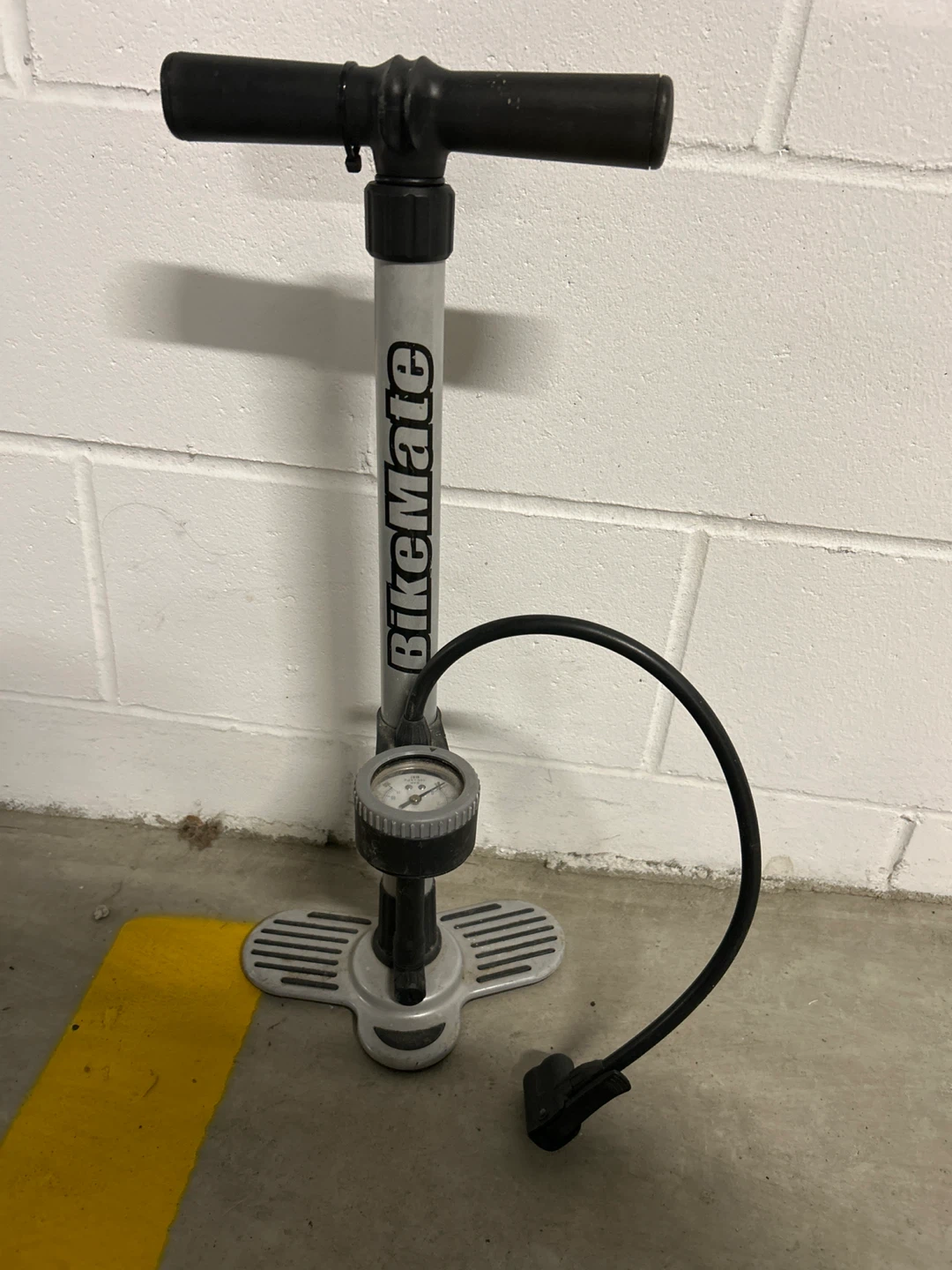 BikeMate Bicycle Floor Pump with Gauge