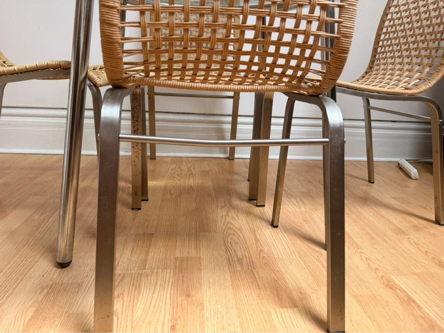 Glass Top Dining Table with 4 Wicker Chairs - photo 2