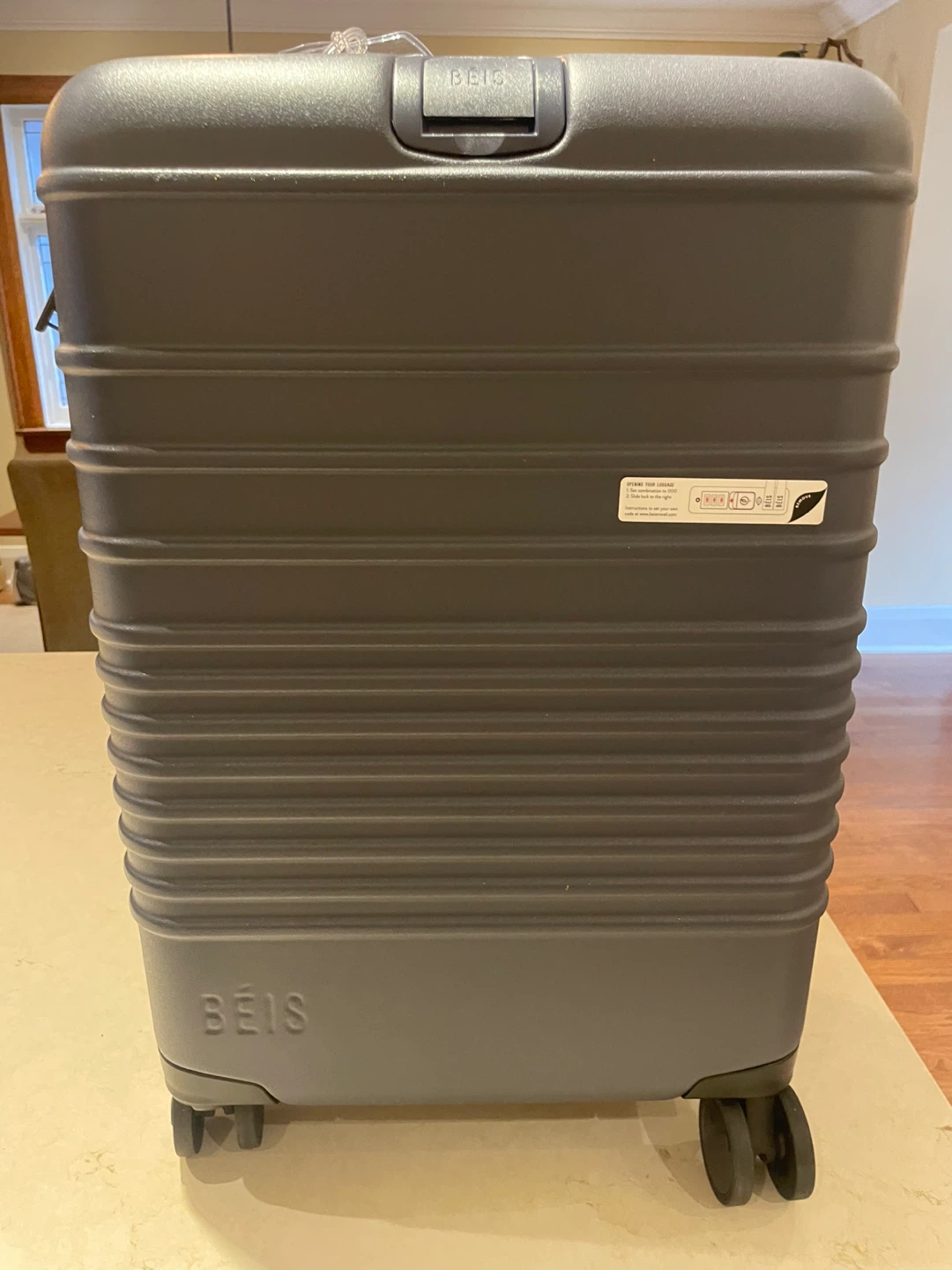 Beis - the carry-on roller - photo 4