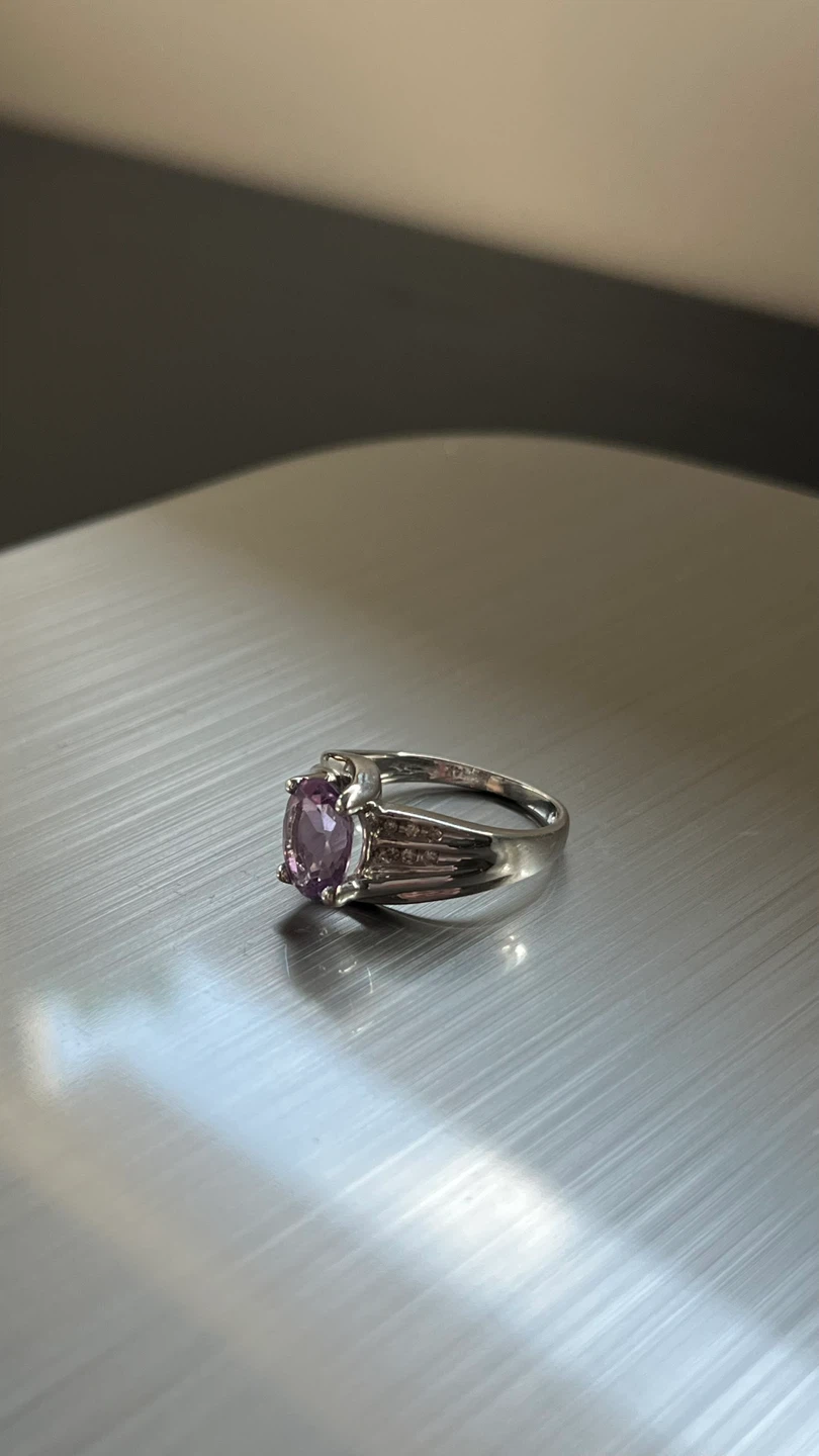 Stunning 14K White Gold, Amethyst, and Diamond Ring - photo 3