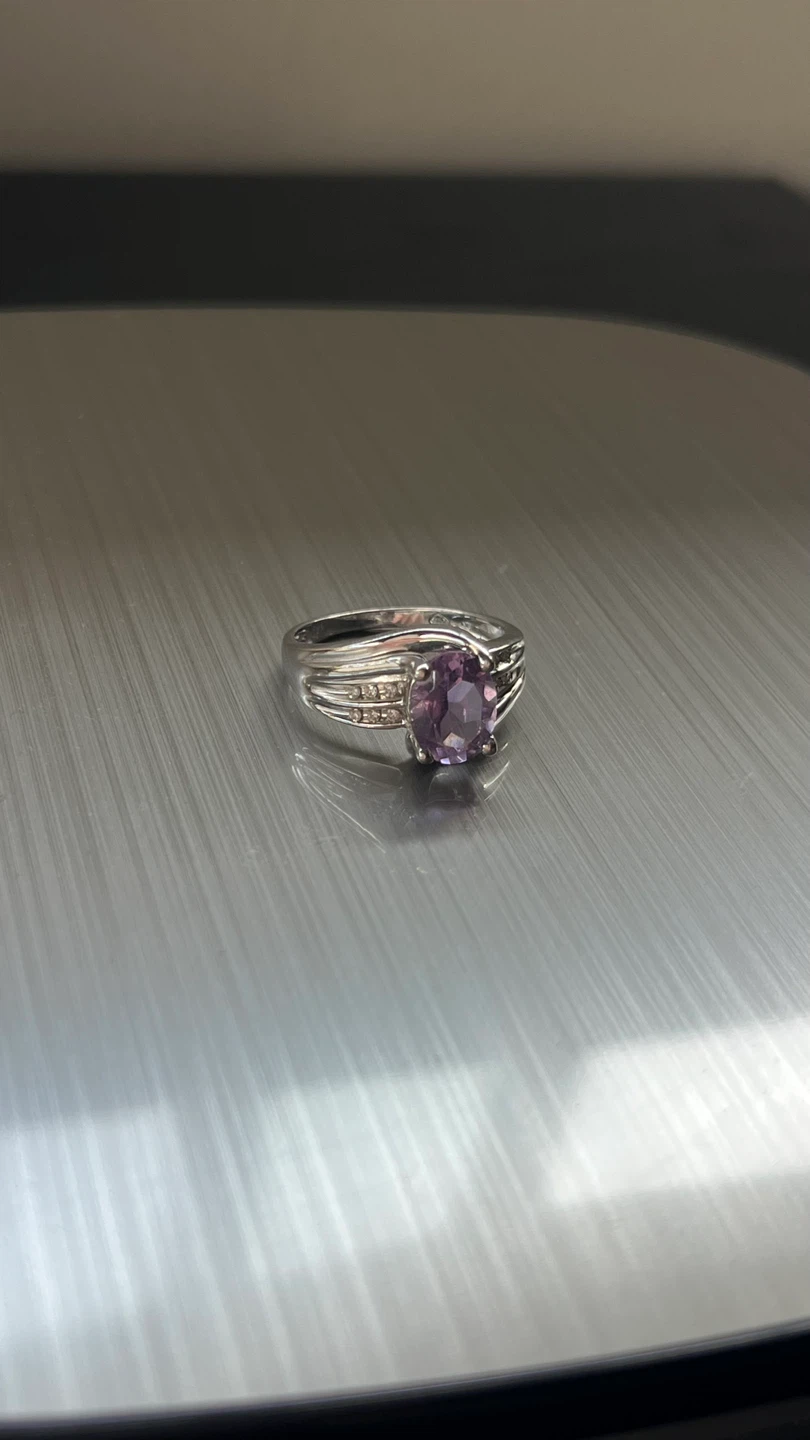 Stunning 14K White Gold, Amethyst, and Diamond Ring - photo 4