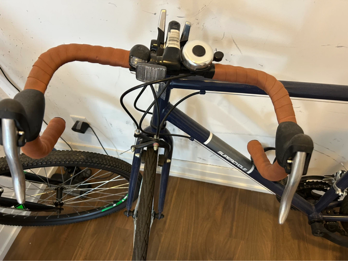 Road bike: Supercycle Circuit Bicycle - photo 3