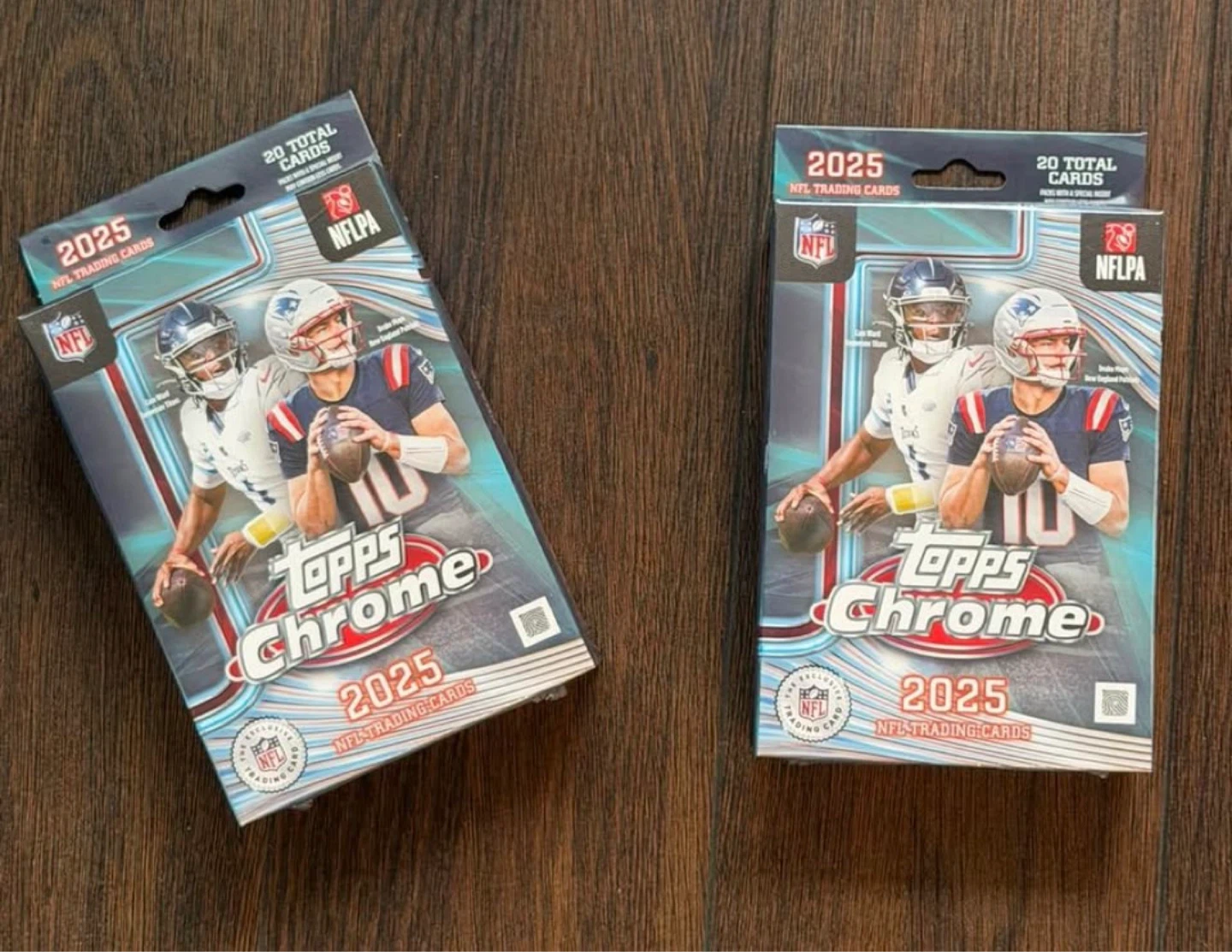 Topps Chrome 2025 NFL Trading Card Packs