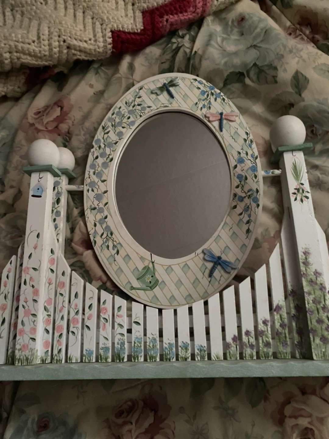 Decorative Oval Mirror with Picket Fence Design