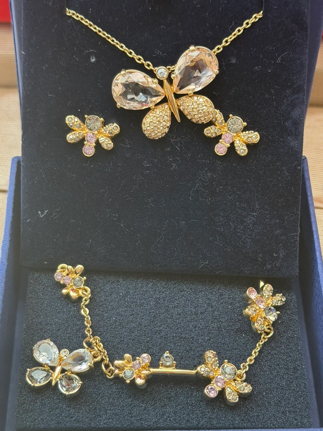 Swarovski Farfalla Pendant Necklace Set
