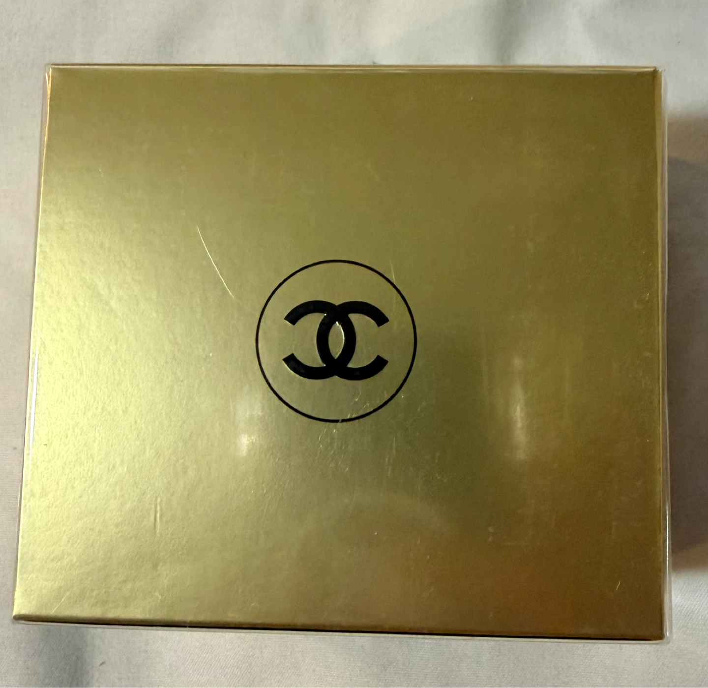 Chanel Sublimage Cream Foundation 20 Beige - photo 2