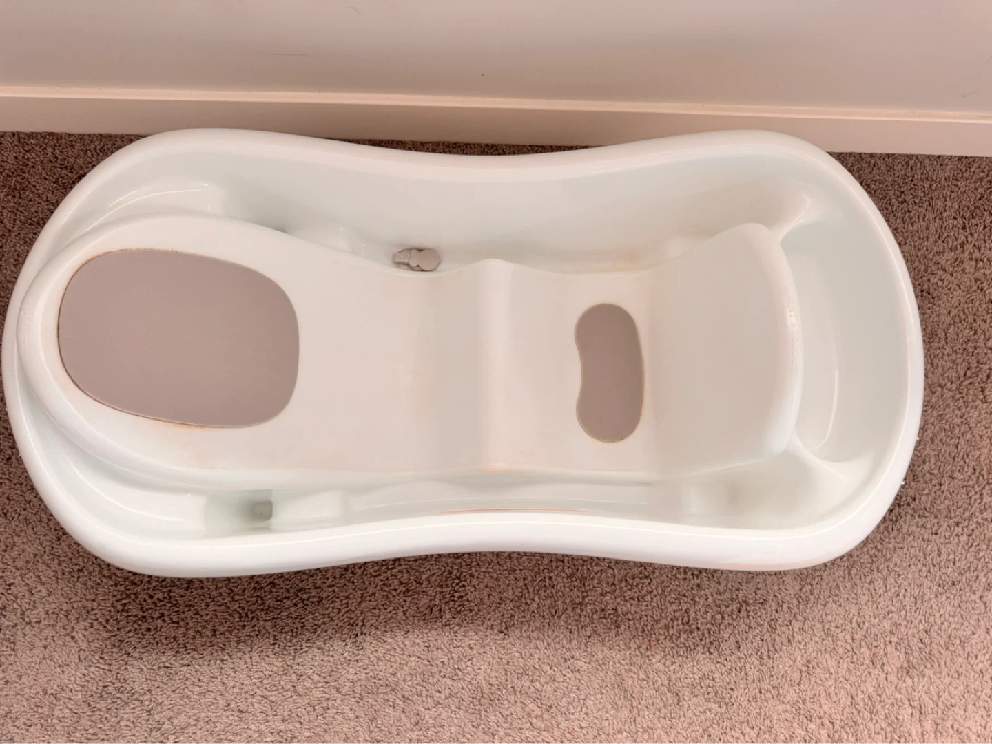 The First Years Sure Comfort Baby Bath Tub - photo 2