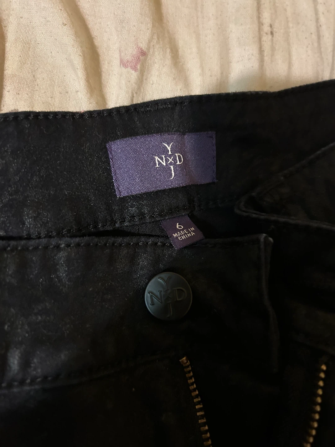 NYDJ Black Patterned Flare Pants Size 6 - photo 3
