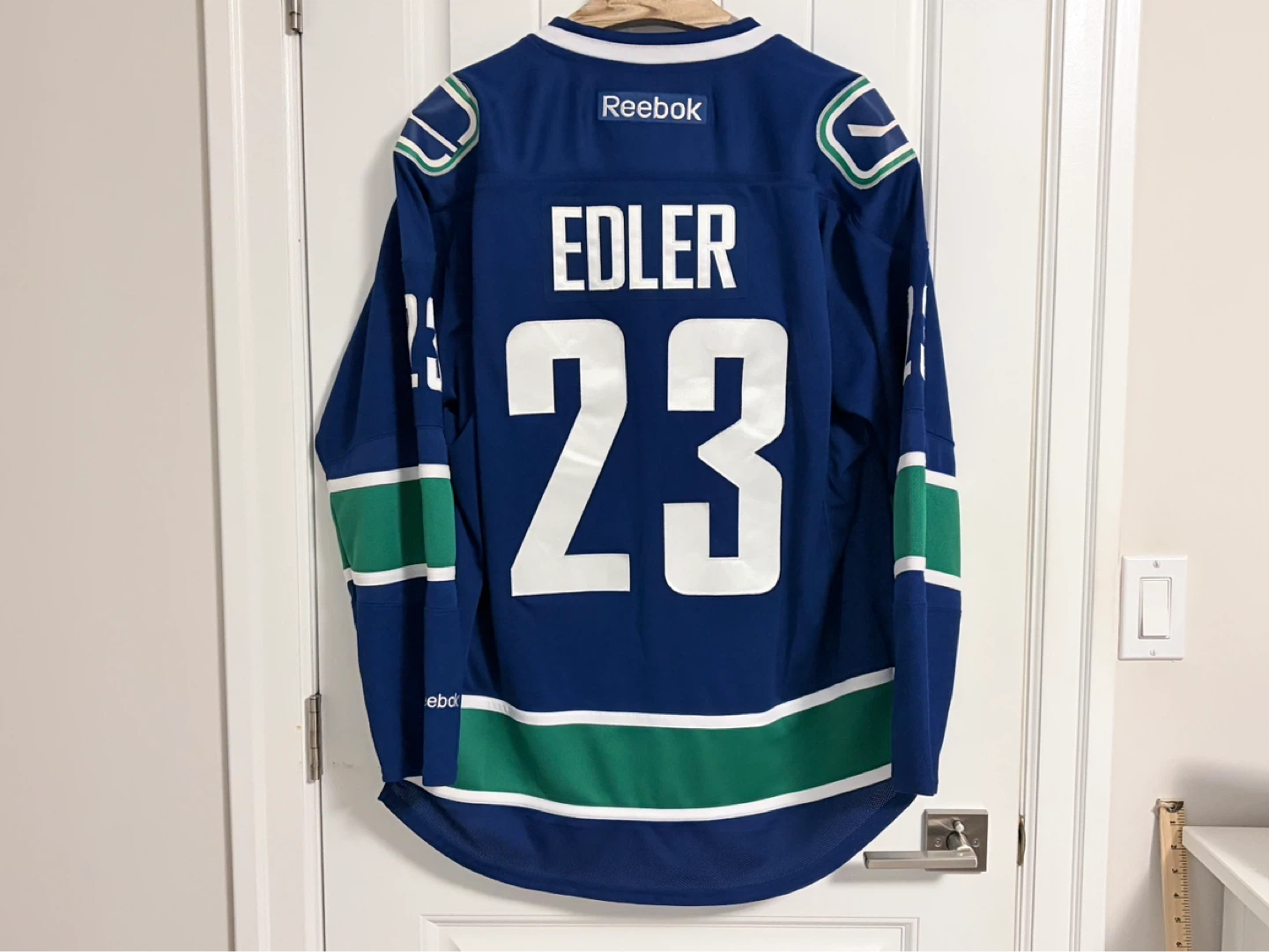 Authentic Reebok Vancouver Canucks Alex Edler Jersey XL