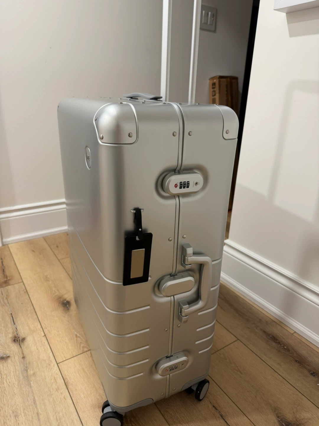 Monos Aluminum Check-In Large Suitcase - photo 5
