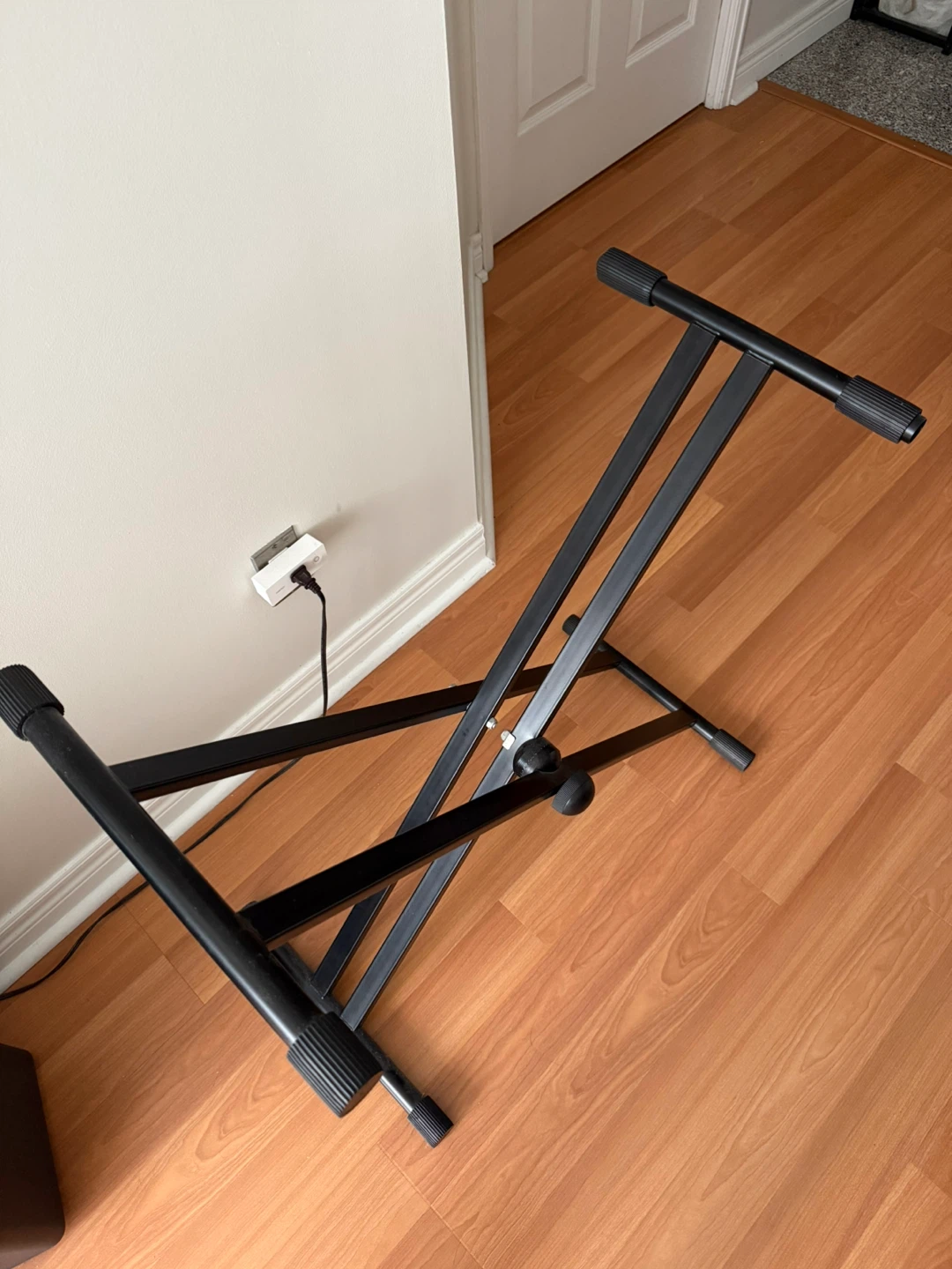 Black X-Style Piano Keyboard Stand - photo 2