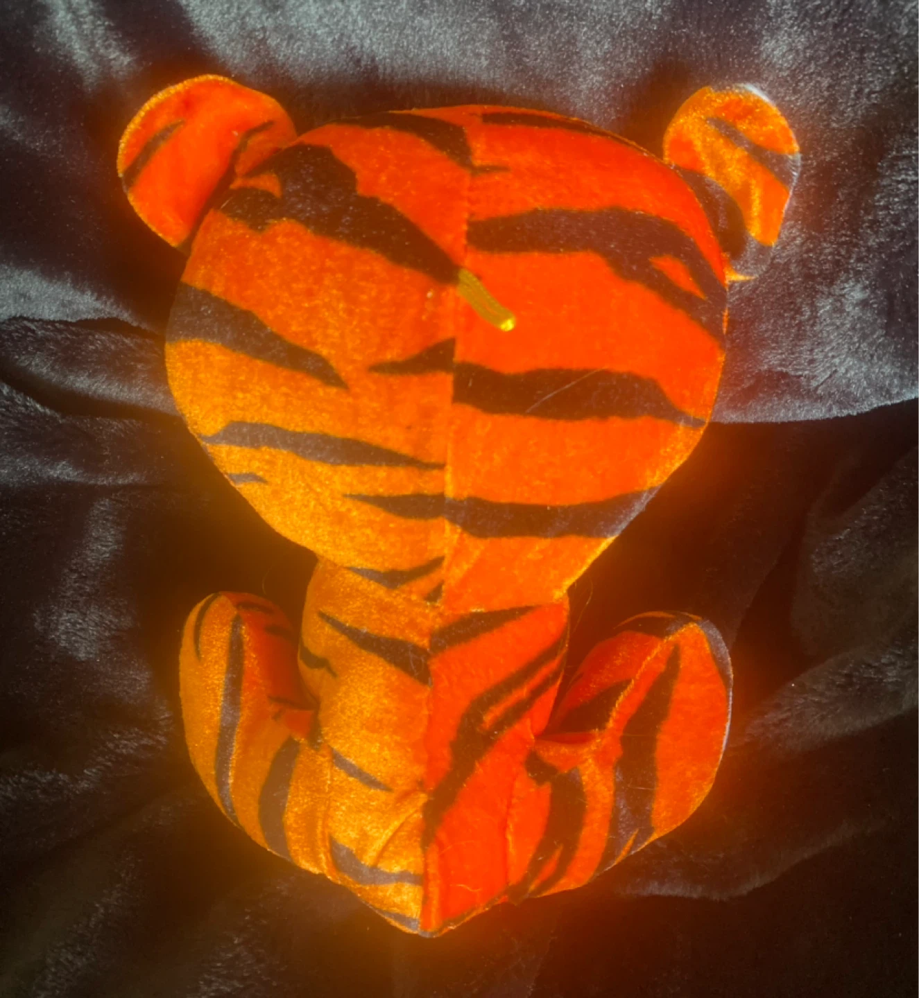 🌱  Classic Toy Co. 14" Tiger Plush – Green Eyes (Excellent Cond) - photo 2