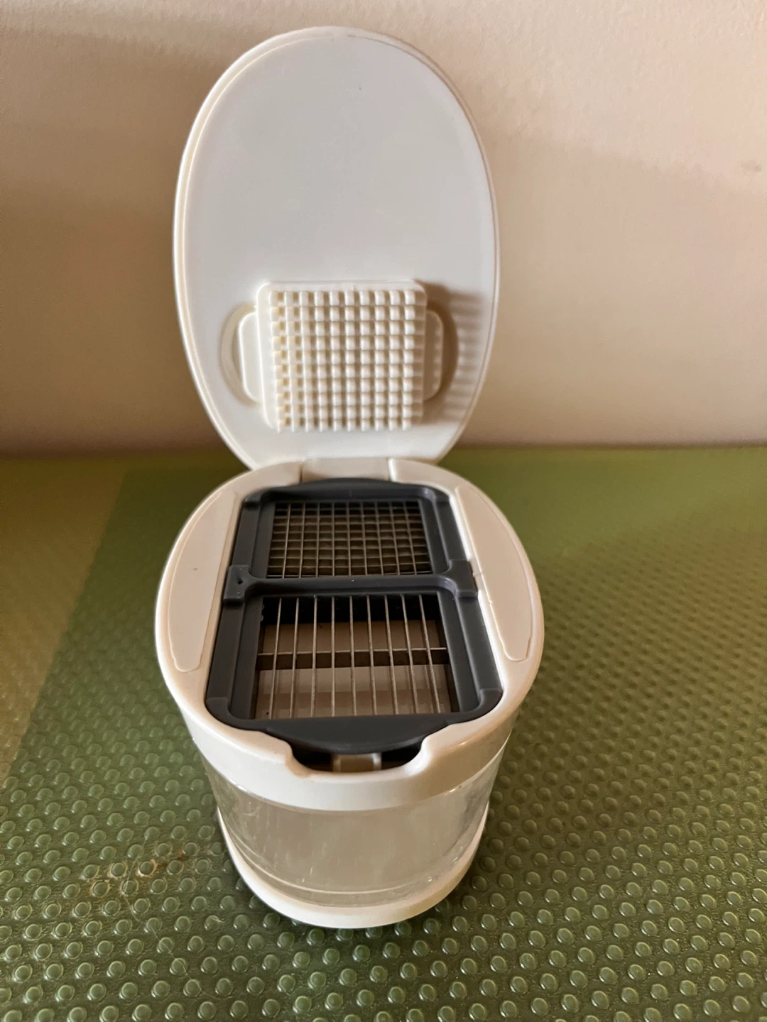 Garlic Press Chopper - photo 2
