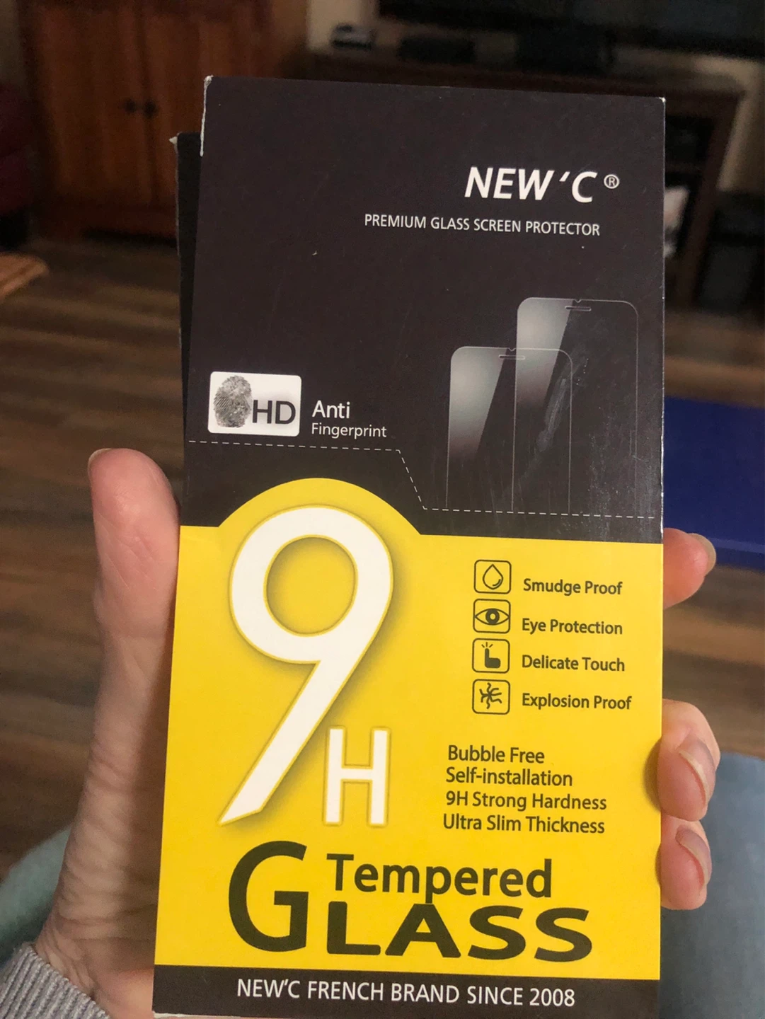 iPhone 13,2 Screen Protector + 2 Pack Camera Len