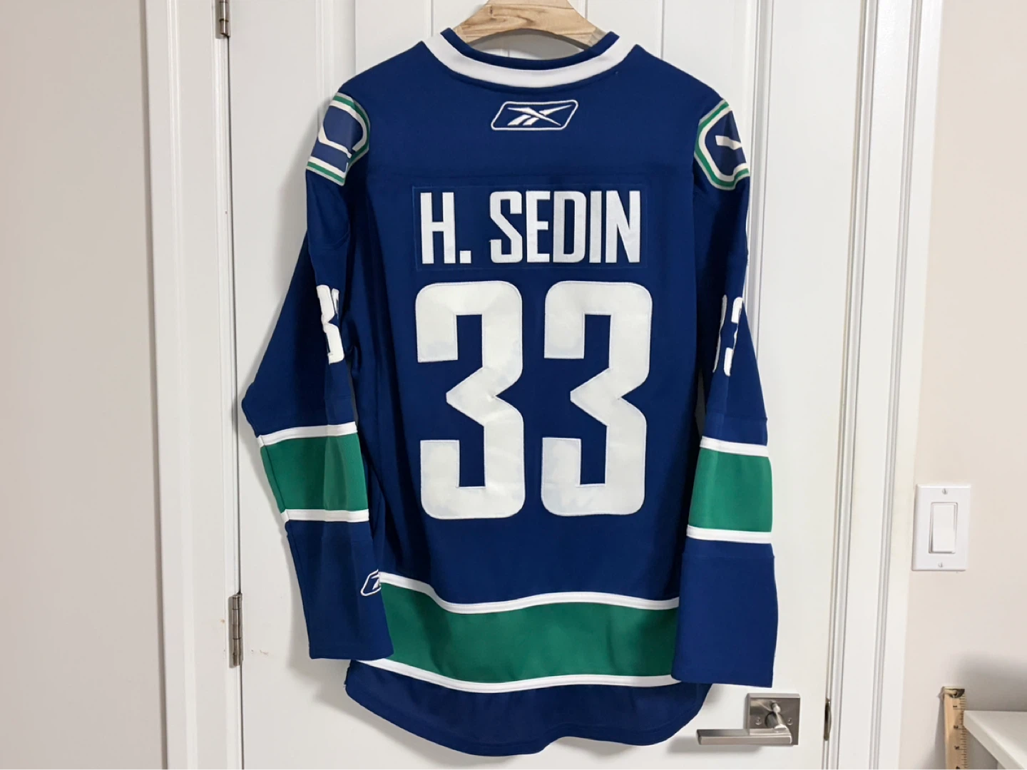 Authentic Reebok Vancouver Canucks Henrick Sedin Jersey Large