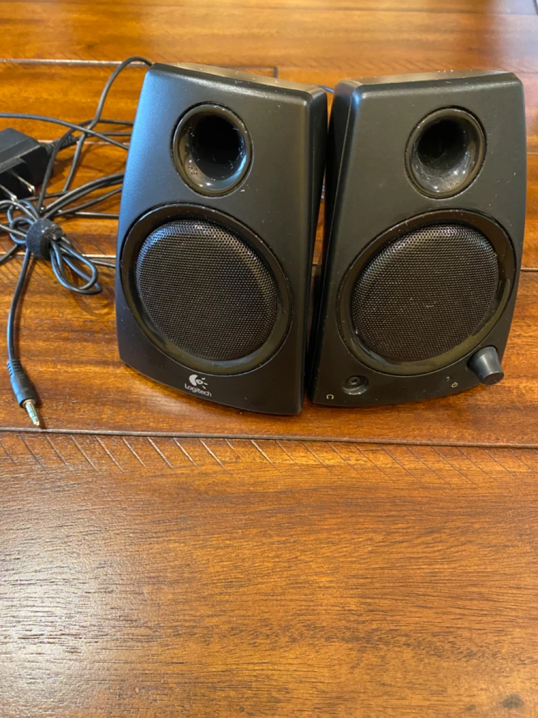 Logitech 2.0 Stereo Speakers