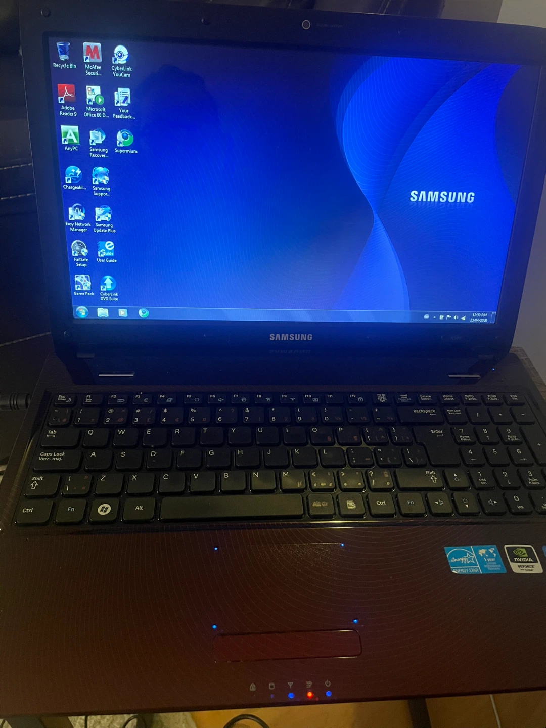 Samsung Laptop – Excellent Condition (Like New) - photo 2