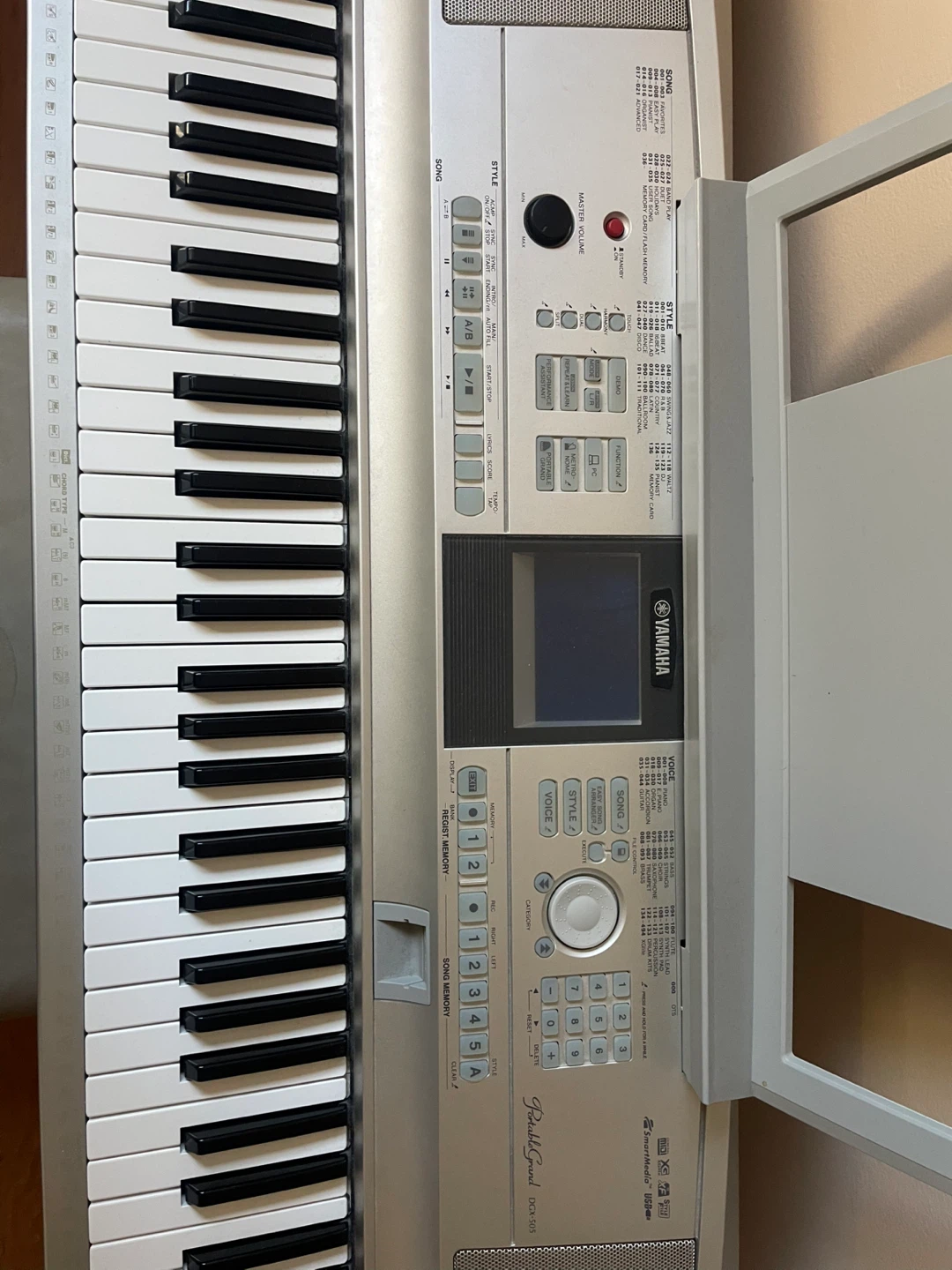 Yamaha DGX-505 Portable Grand Piano - photo 3