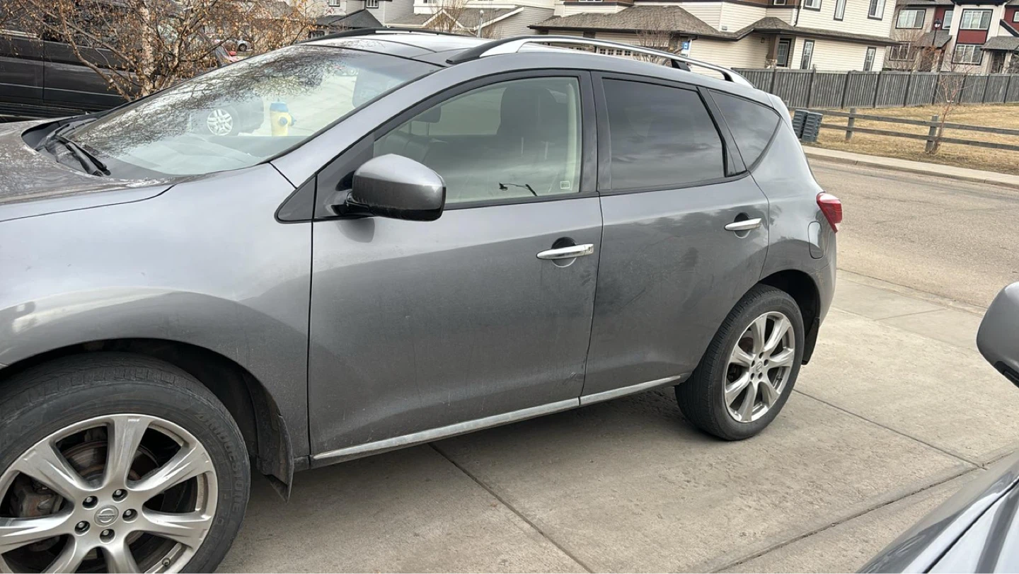 Nissan Murano Platinum SUV - photo 2