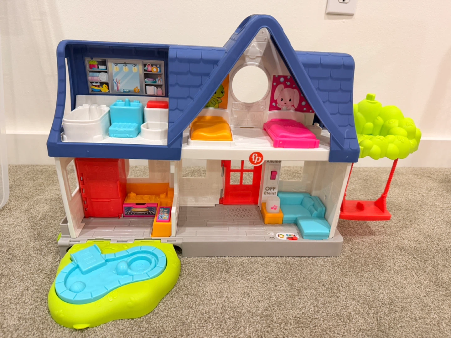 Little People House and VTech Smart Wheels Fire Station - photo 4