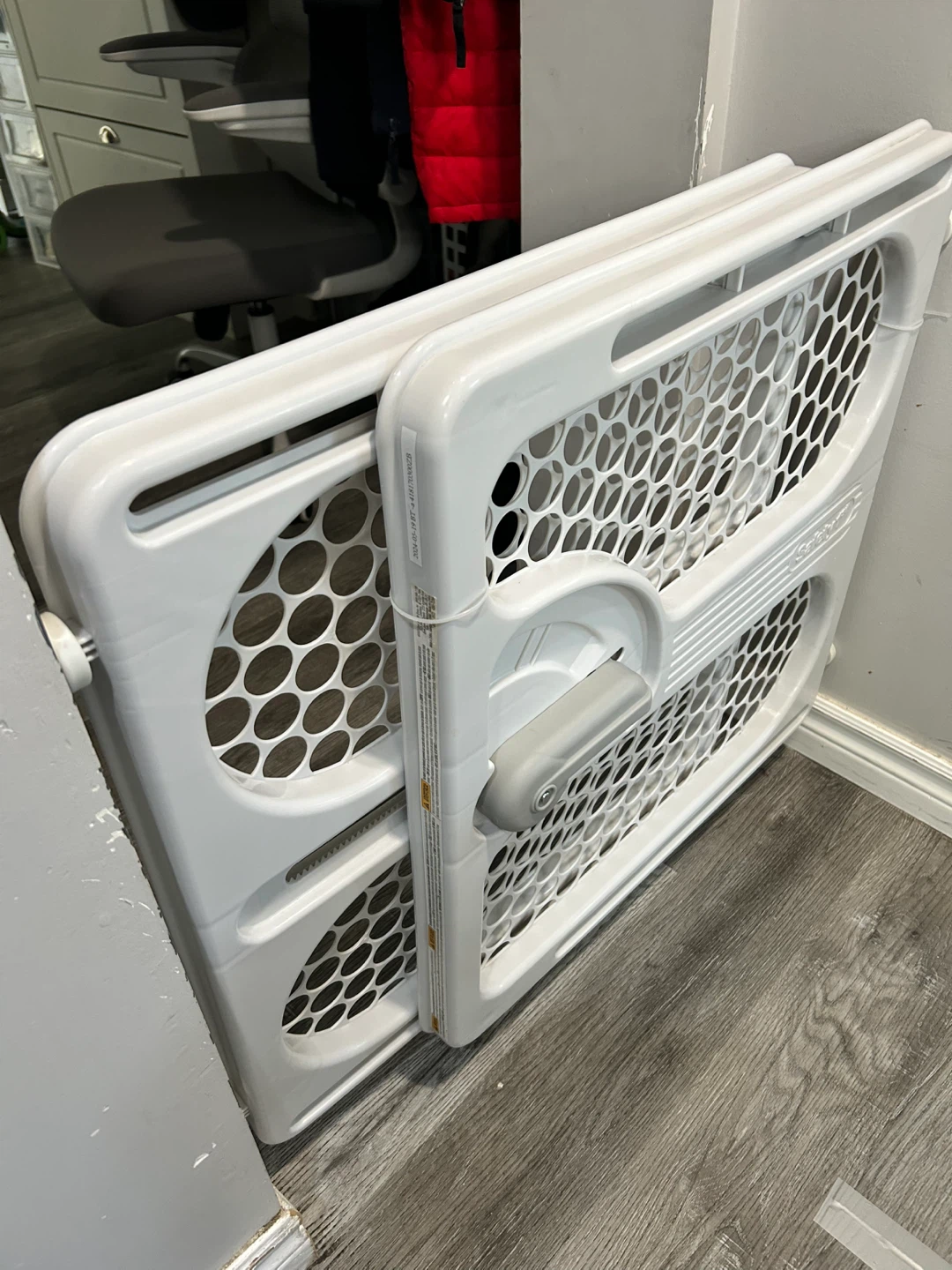 Safety 1st White Baby Gate - photo 4