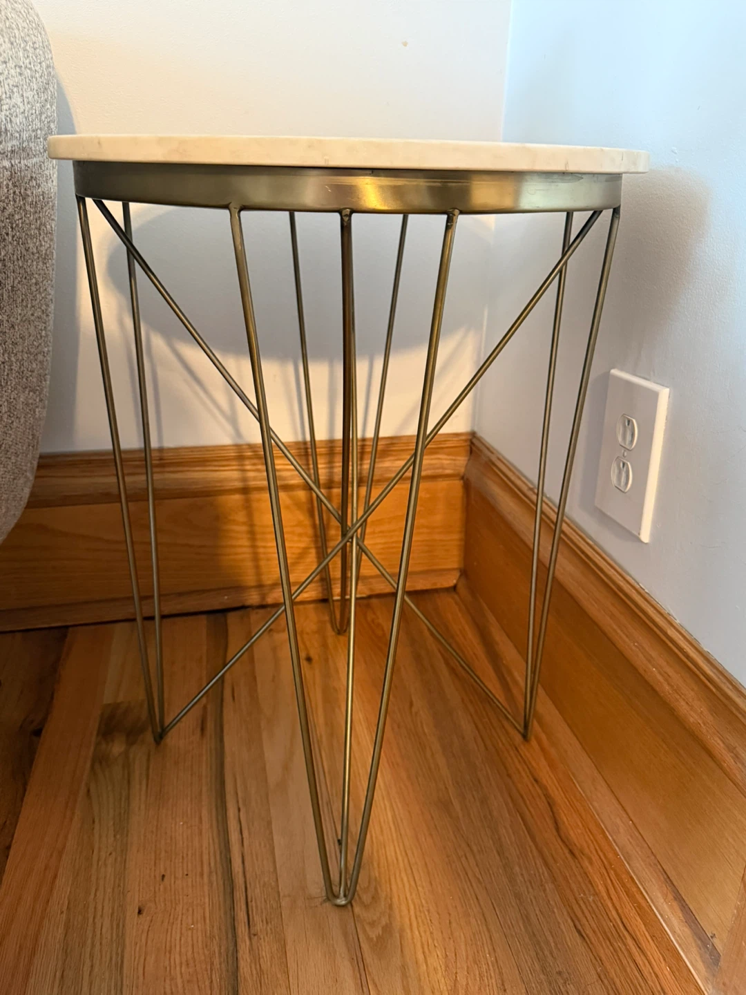 Marble Top Round Table Gold - Threshold - photo 3