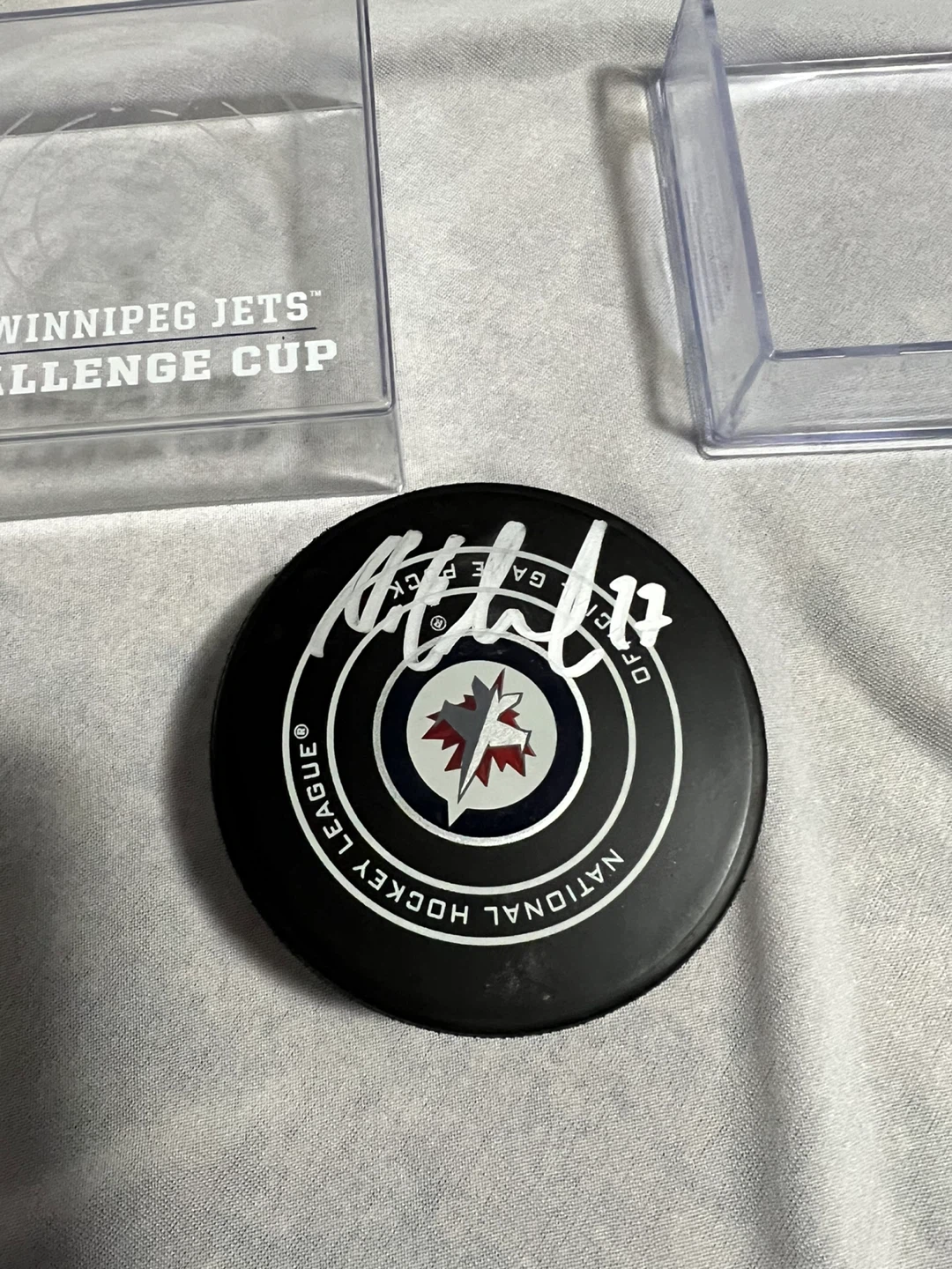 Signed Winnipeg Jets Hockey Puck - photo 3