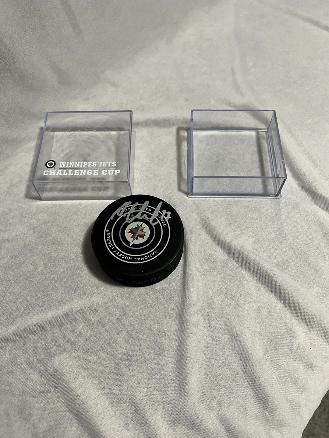 Signed Winnipeg Jets Hockey Puck - photo 2