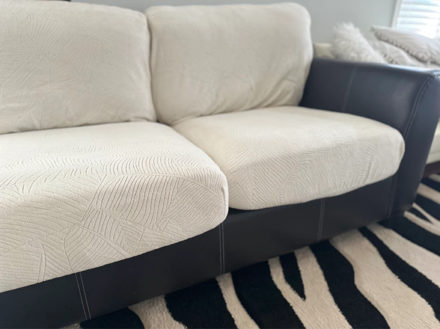 🔥 Moving Sale – Must Go! Comfortable L-Shape Sectional Sofa 🔥 - photo 3