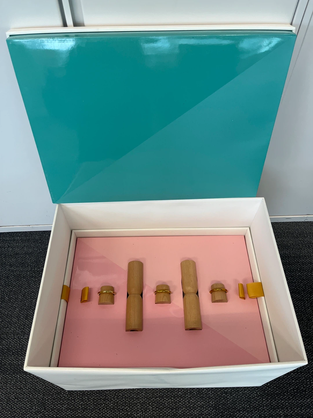 Rare MoMA Luncheon Set (Set of 4) - photo 4