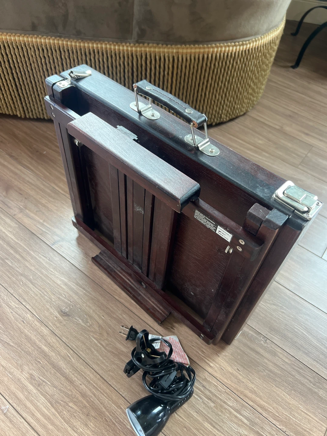 Wooden Art Easel with Lamp - photo 3