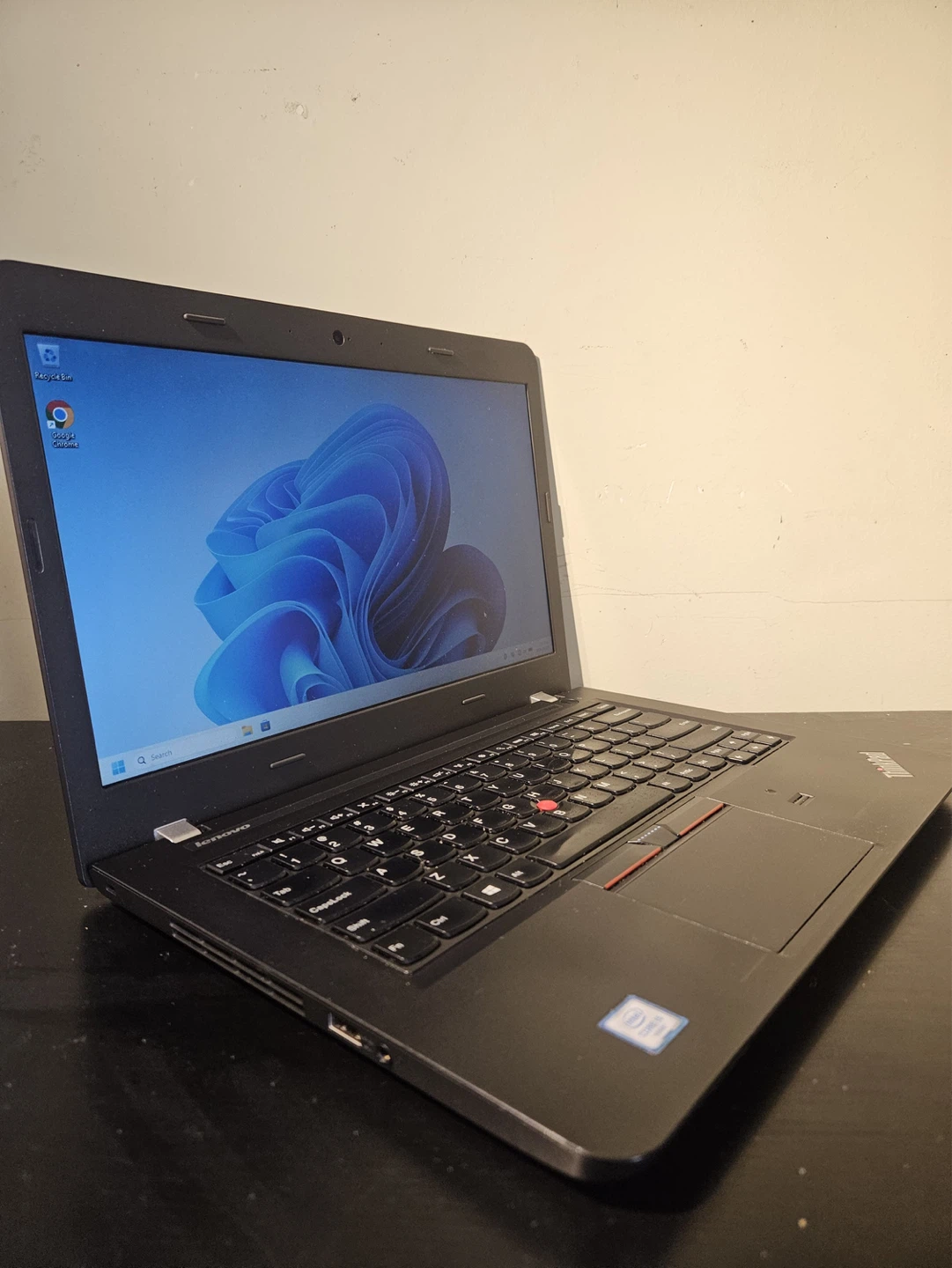 🔥 14” Lenovo ThinkPad - New Battery | i5 | 8GB | 240GB SSD - photo 2