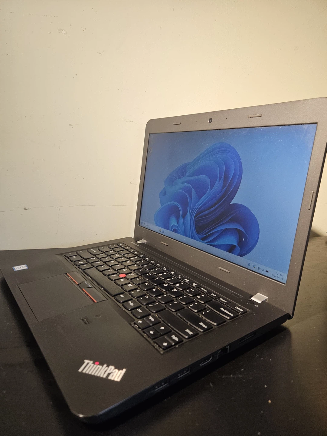 🔥 14” Lenovo ThinkPad - New Battery | i5 | 8GB | 240GB SSD - photo 3