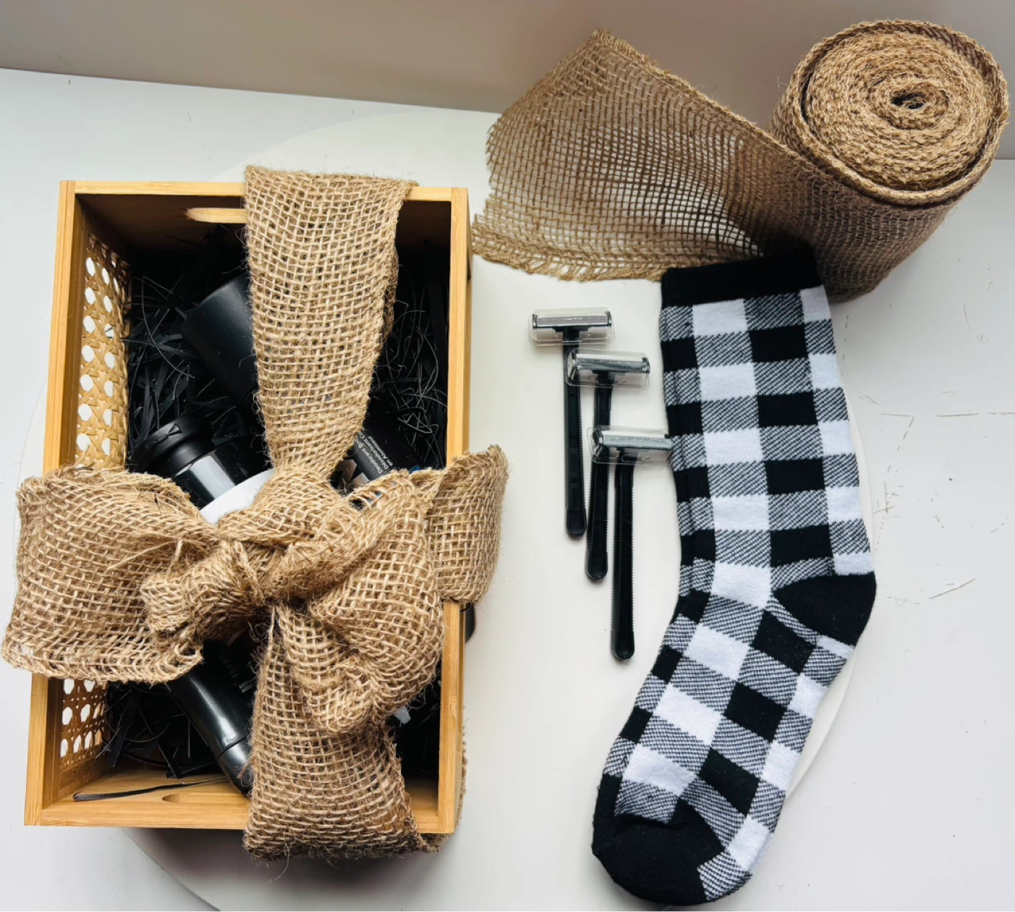 Men’s Grooming Gift Set Bundle | Gift for Him Kit - photo 2