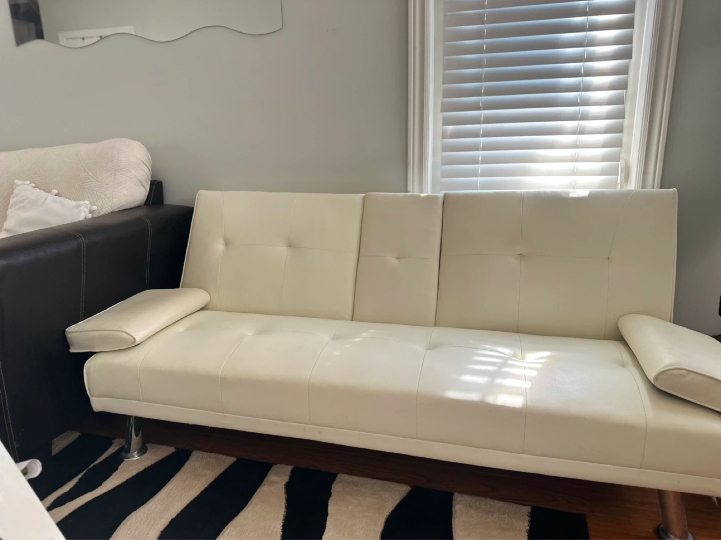 🔥 Moving Sale-White Faux Leather Futon Sofa Bed x 2 - photo 2