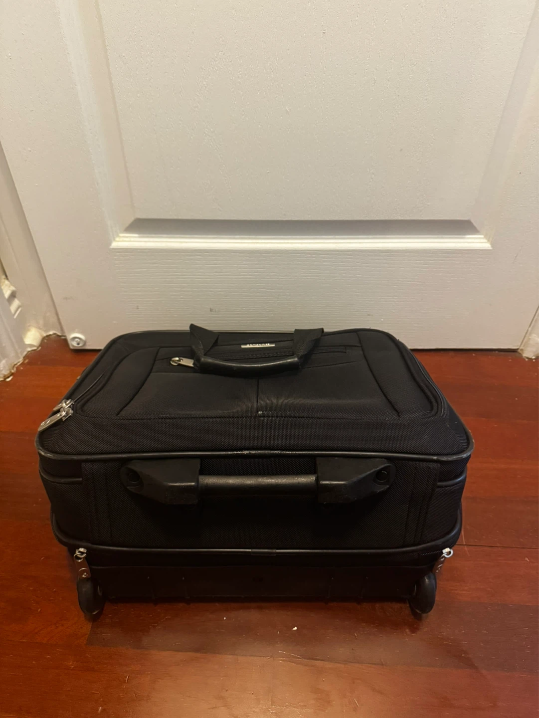 Samsonite Black Wheeled Business Carry-On Luggage - photo 4
