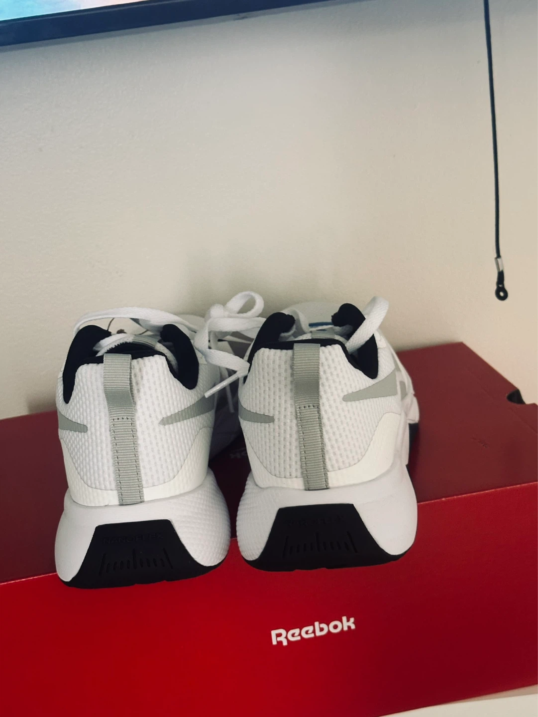 Reebok White & Grey  men’s Shoes - photo 3